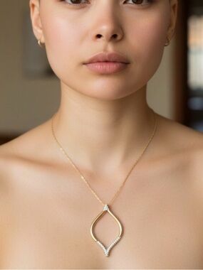 Elegant Gold Teardrop Pendant Necklace - Gold